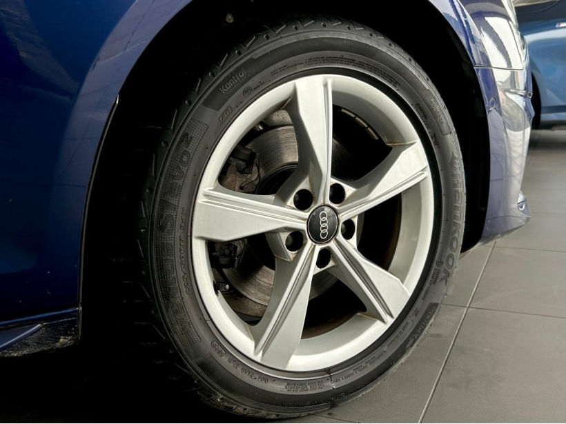 Audi A4 1.8 TFSI Technology Pack