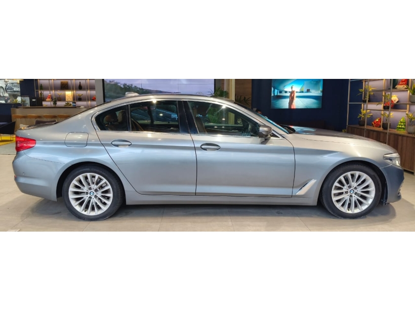 BMW 5 Series 520d Luxury Line