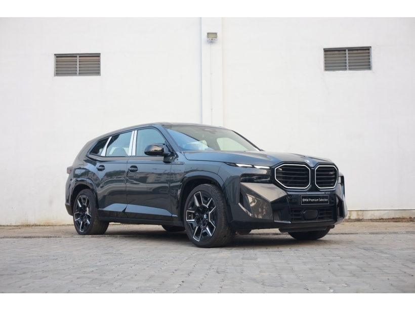 BMW XM Plug-in Hybrid