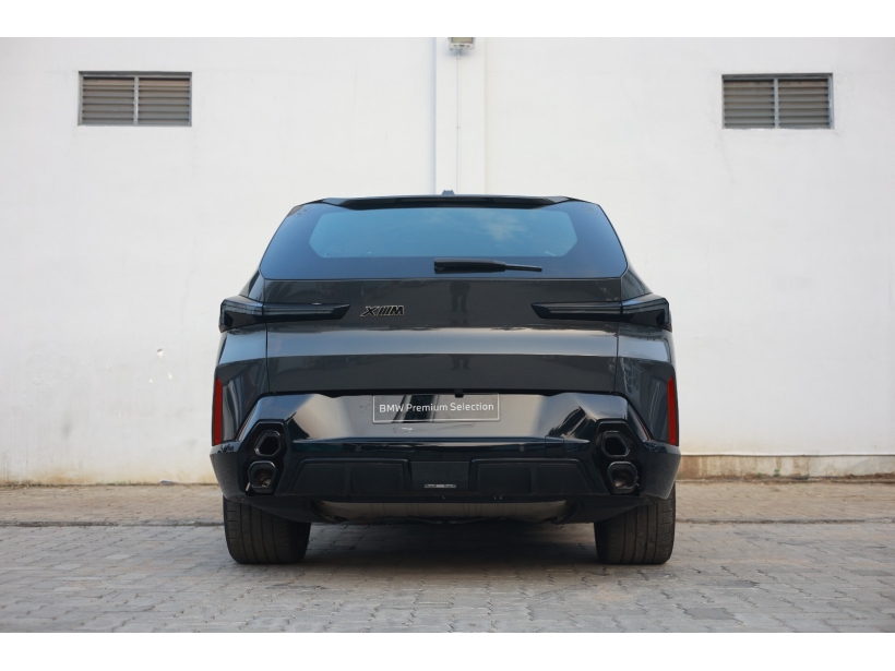 BMW XM Plug-in Hybrid
