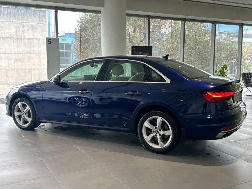 Audi A4 40 TFSI Technology