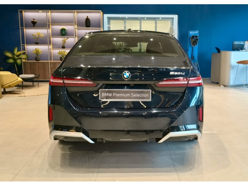 BMW 5 Series 530Li M Sport LWB