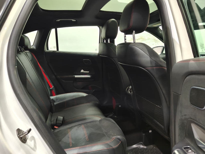 Mercedes Benz AMG GLA 35 4MATIC