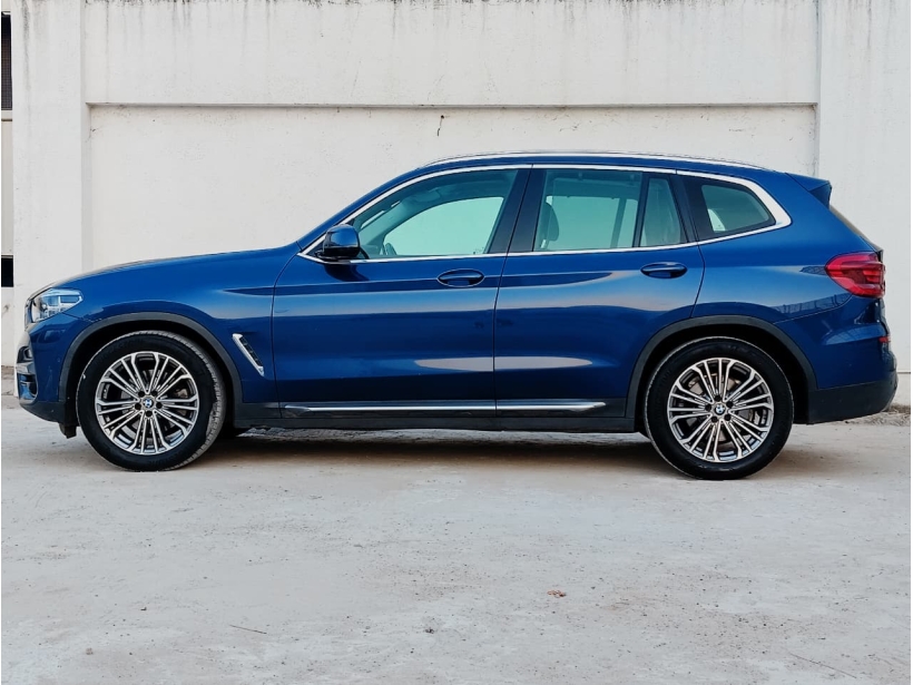 BMW X3 xDrive30i Luxury Line