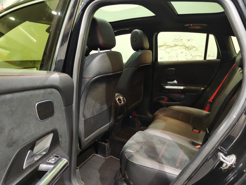 Mercedes Benz AMG GLA35 4MATIC