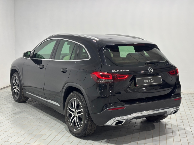 Mercedes Benz GLA 220d 4MATIC