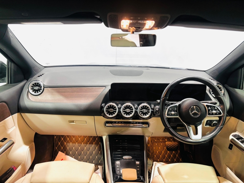 Mercedes Benz GLA 220d 4MATIC