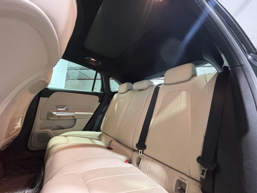 Mercedes Benz GLA 220d 4MATIC