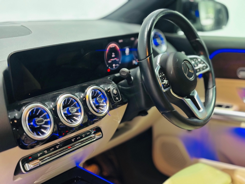 Mercedes Benz GLA 220d 4MATIC