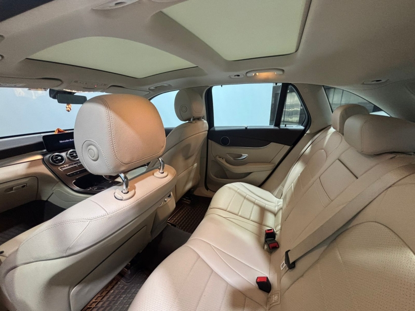 Mercedes Benz GLC 220 d 4MATIC