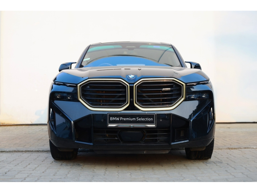 BMW XM Plug-in Hybrid
