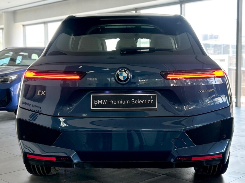 BMW iX xDrive50
