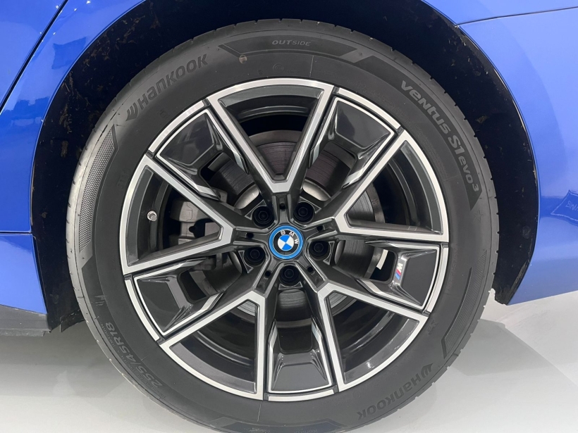 BMW i4 eDrive35 M Sport