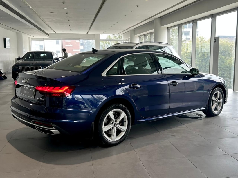 Audi A4 40 TFSI Technology