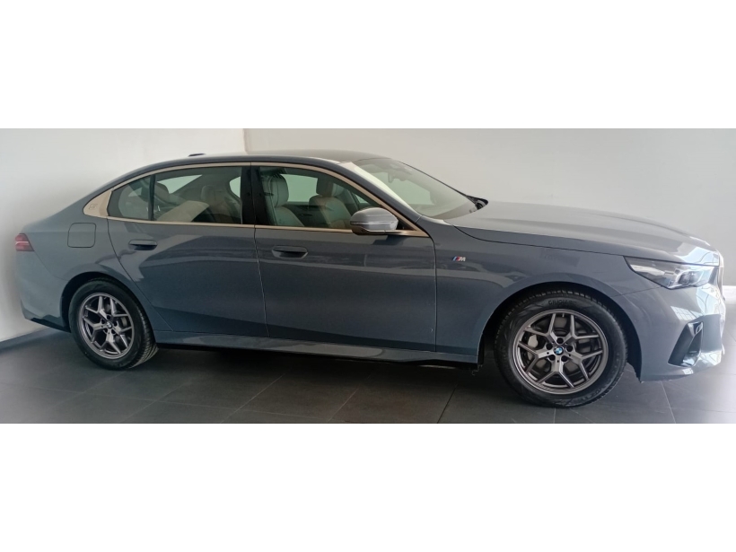 BMW 5 Series 530Li M Sport