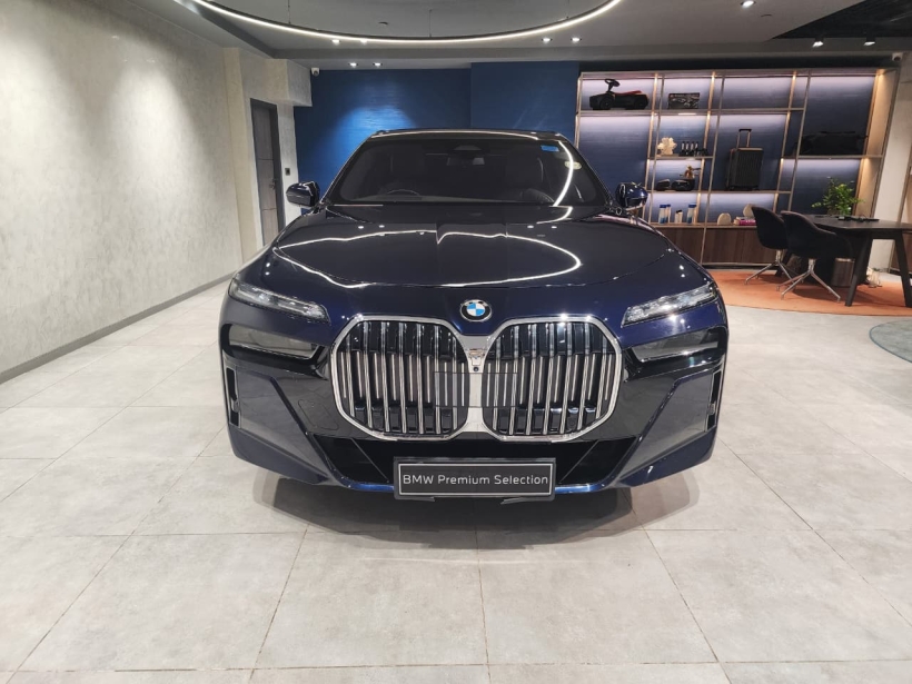 BMW 7 Series 740i M Sport