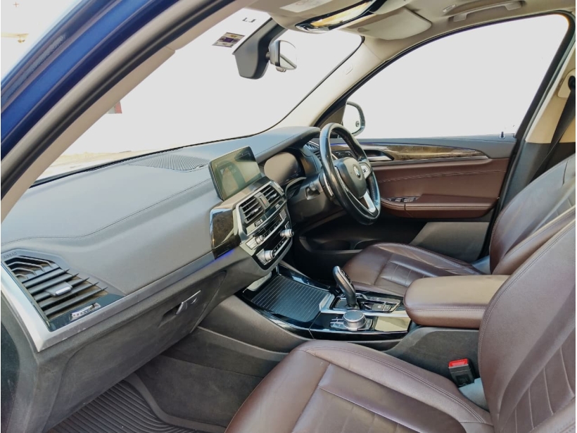 BMW X3 xDrive30i Luxury Line