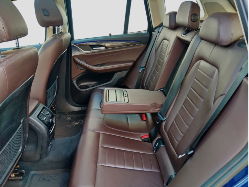 BMW X3 xDrive30i Luxury Line