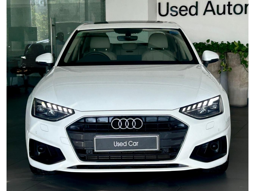 Audi A4 40 TFSI Premium Plus