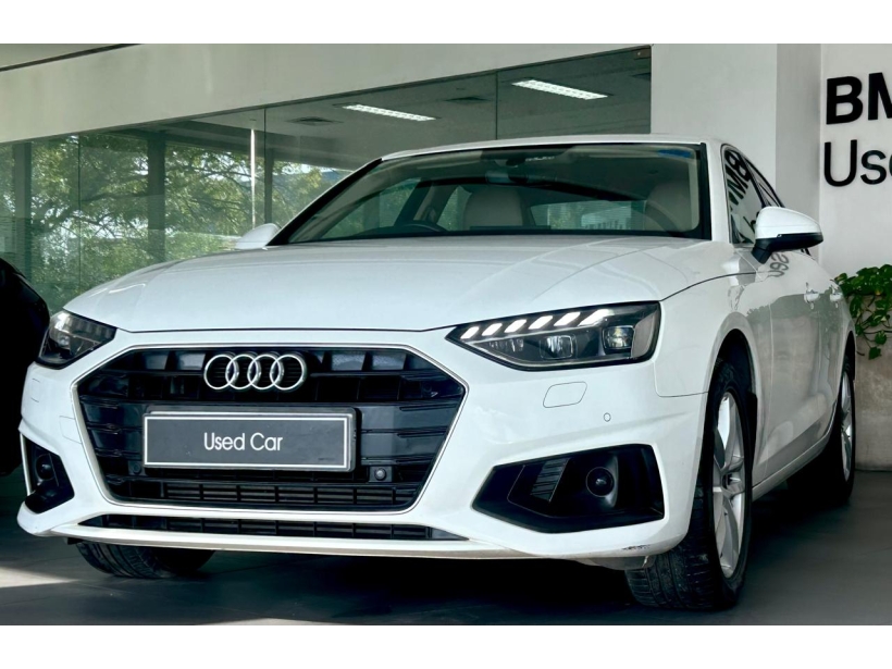 Audi A4 40 TFSI Premium Plus