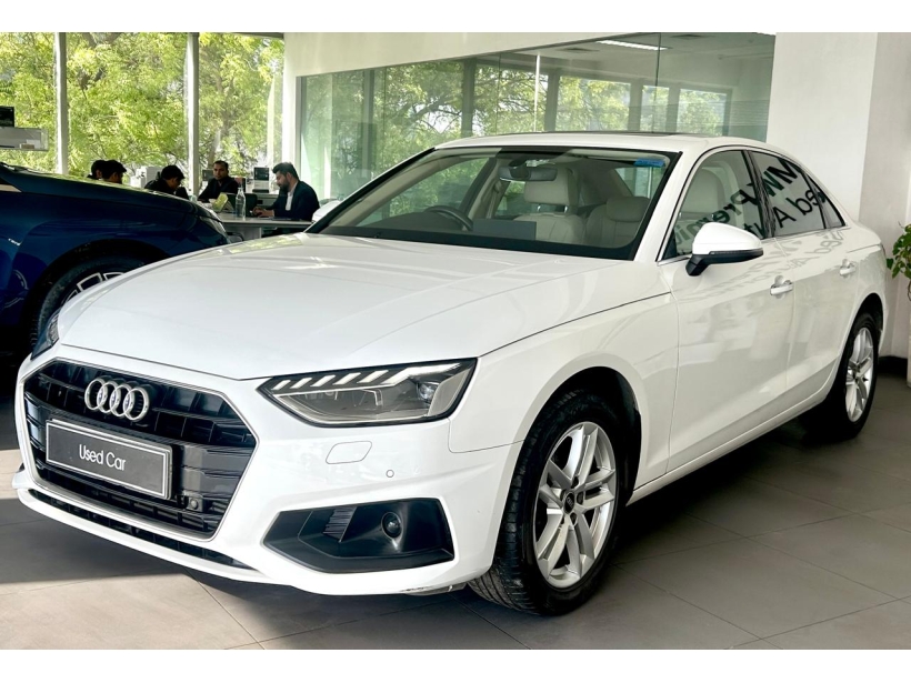 Audi A4 40 TFSI Premium Plus