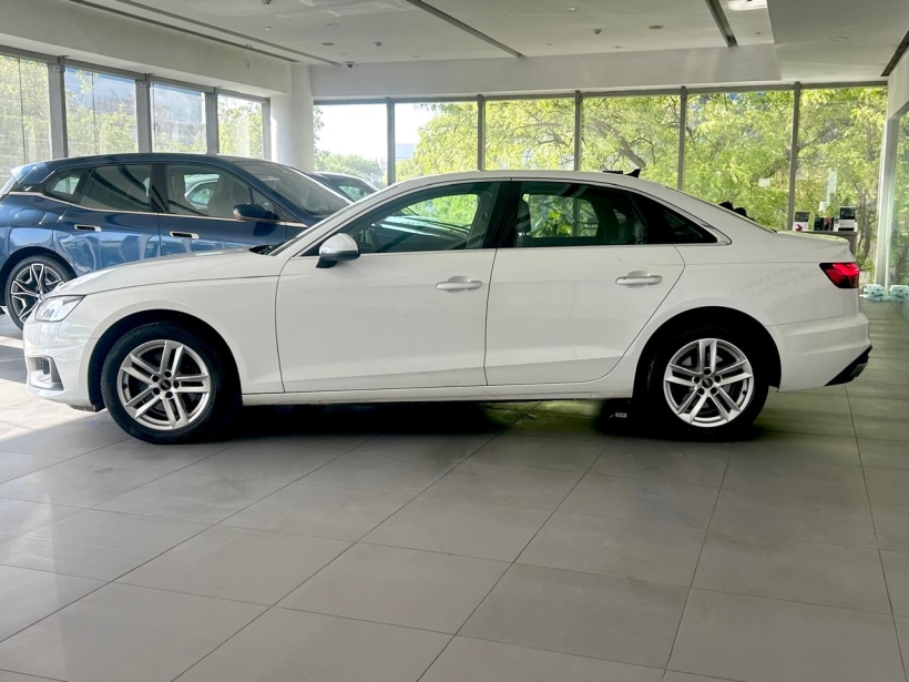 Audi A4 40 TFSI Premium Plus