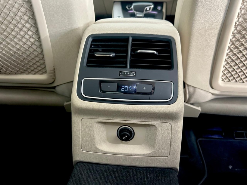 Audi A4 40 TFSI Premium Plus