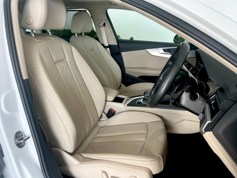 Audi A4 40 TFSI Premium Plus