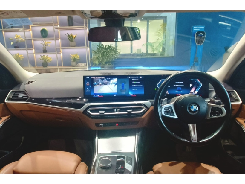 BMW 3 Series Gran Limousine 330Li M Sport