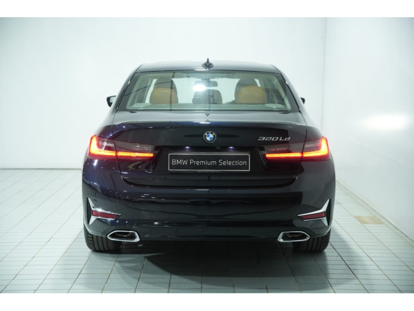 BMW 3 Series Gran Limousine 330Li M Sport