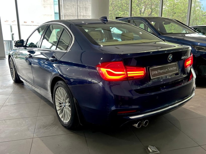BMW 3 Series 320d Luxury Line