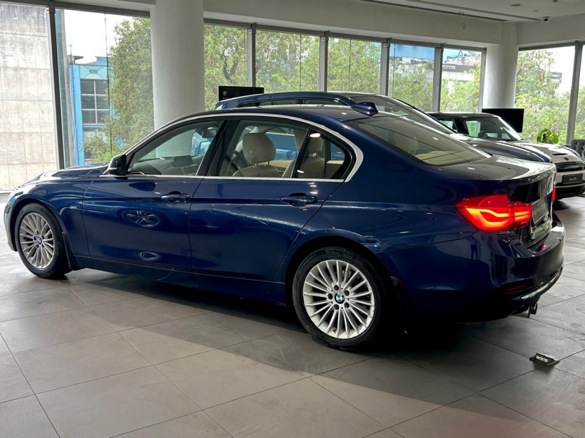 BMW 3 Series 320d Luxury Line