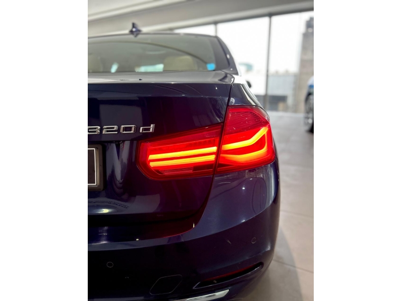 BMW 3 Series 320d Luxury Line