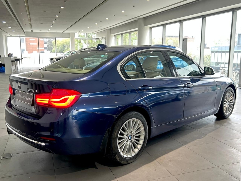BMW 3 Series 320d Luxury Line