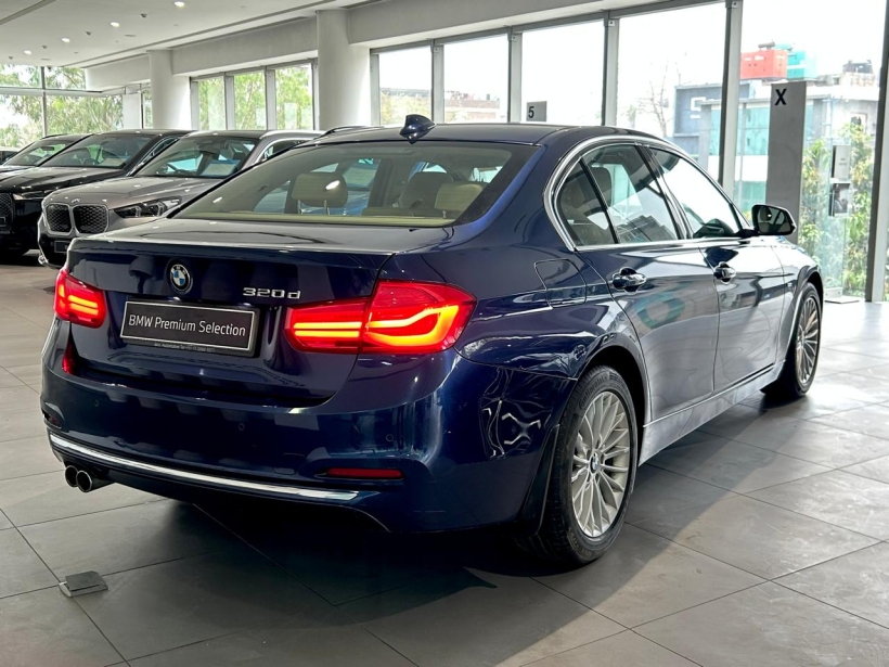 BMW 3 Series 320d Luxury Line