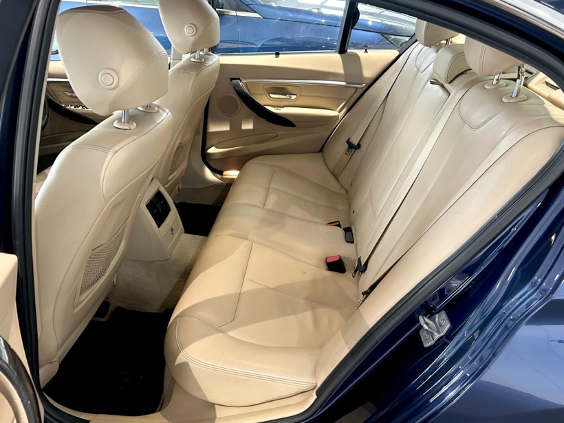 BMW 3 Series 320d Luxury Line