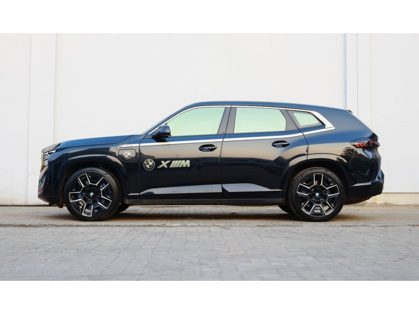 BMW XM Plug-in Hybrid