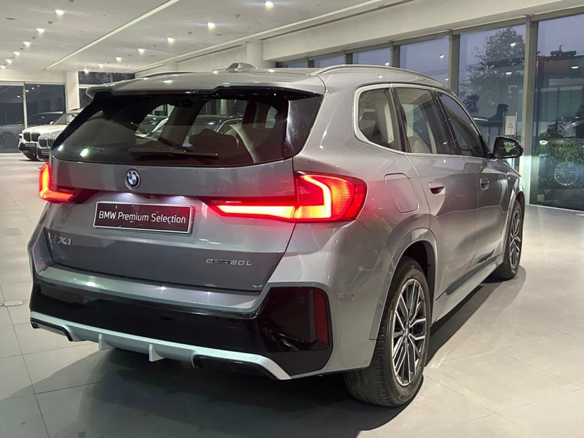 BMW iX1 eDrive20L M Sport