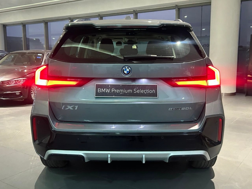 BMW iX1 eDrive20L M Sport