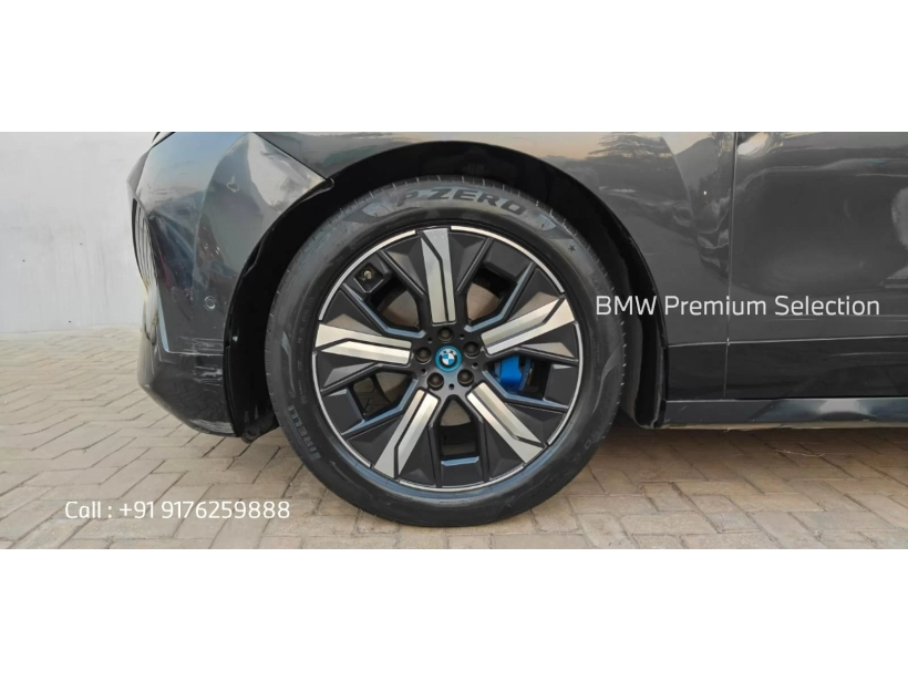 BMW iX xDrive40