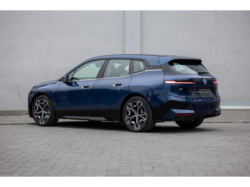 BMW iX xDrive50