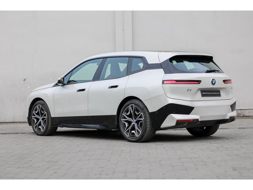 BMW iX xDrive50