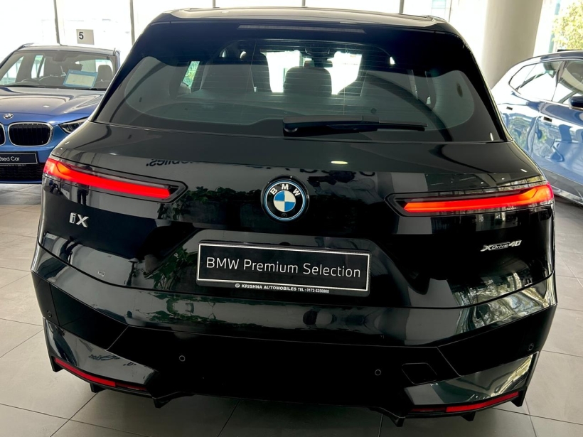 BMW iX xDrive40