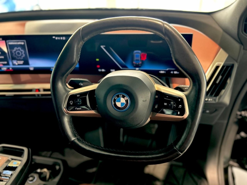 BMW iX xDrive40