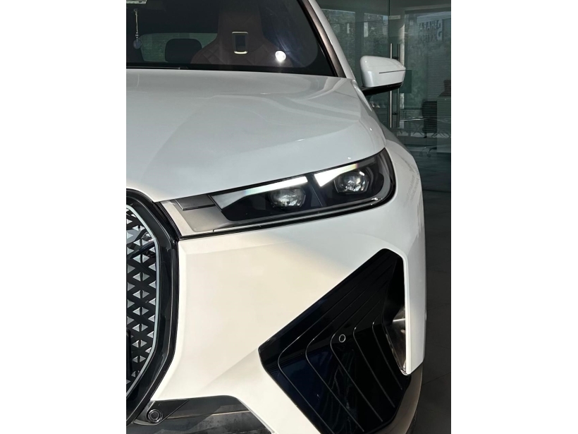 BMW iX xDrive40