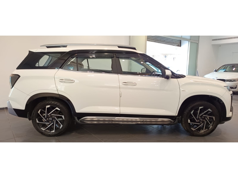 Hyundai Alcazar Signature 1.5 Petrol DCT 7STR