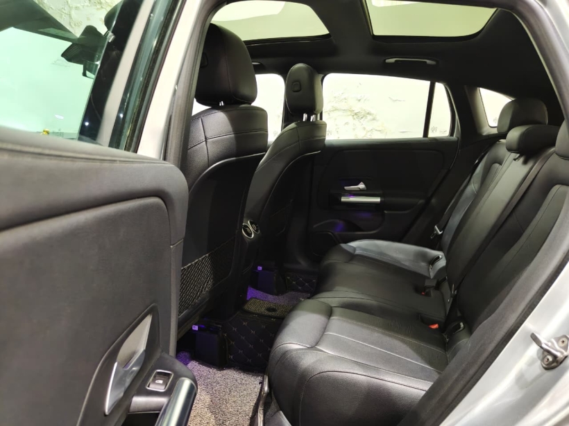 Mercedes Benz GLA Class 220d