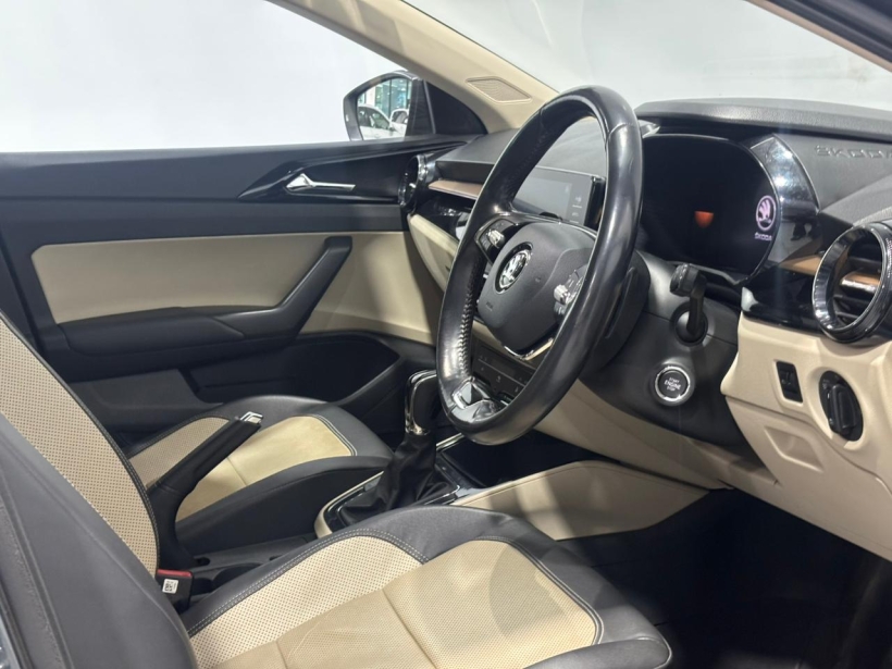 Skoda Slavia Style 1.5 TSI AT