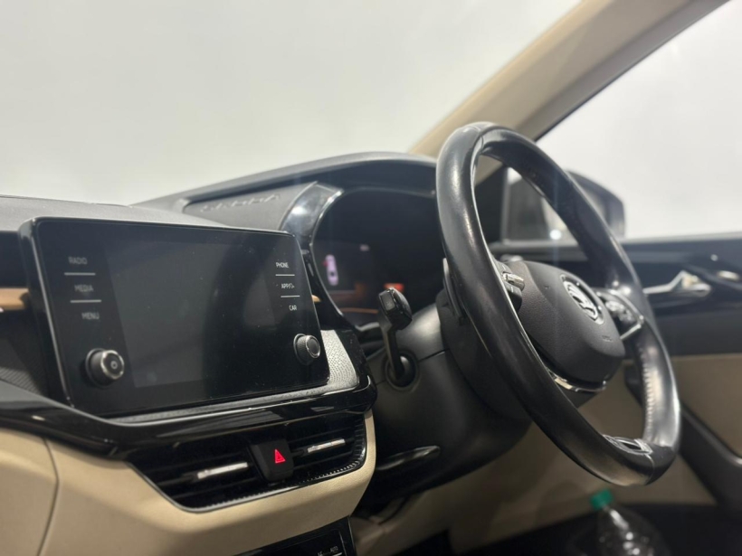 Skoda Slavia Style 1.5 TSI AT