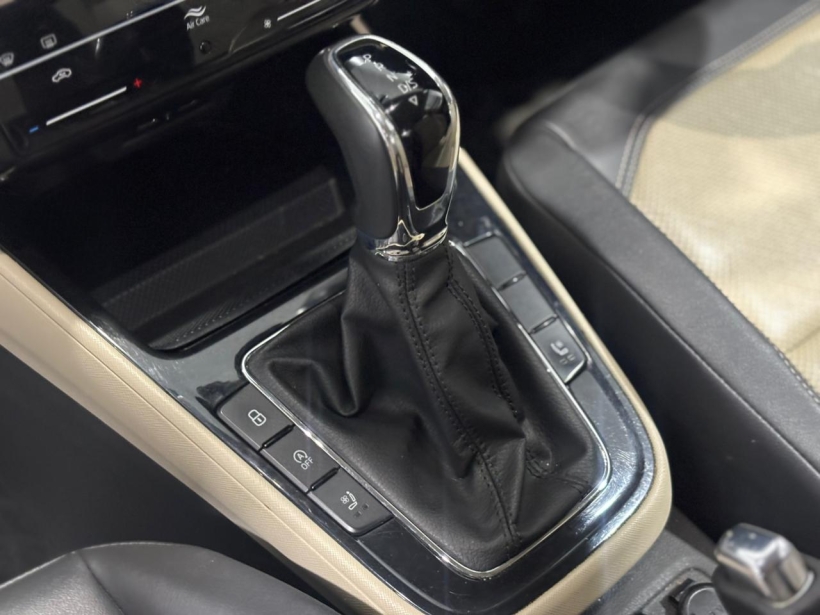 Skoda Slavia Style 1.5 TSI AT